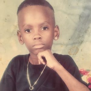 Meet your Posher, Devan